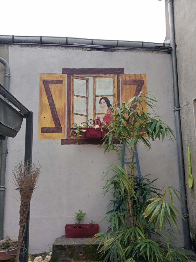 Appartement Le Labyrinthe Du Peintre Bransat 外观 照片